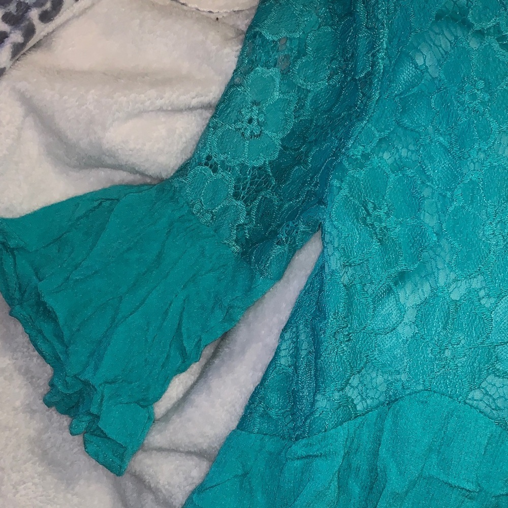 Chic Teal Lace Overlay Dress - Picture 2 of 7